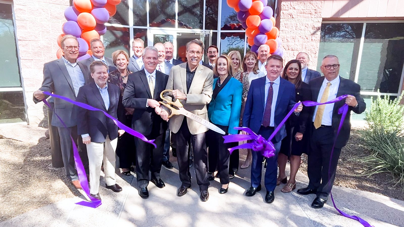 Vitalant Unveils New National Office in Scottsdale, Arizona; Celebrates 80 Years of Saving Lives  thumbnail