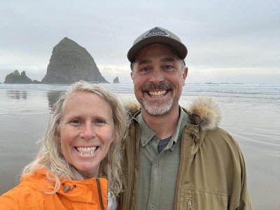 Hans-R-Aug-2025-Gas-Giveaway-Winner_with-wife-Ann.jpeg